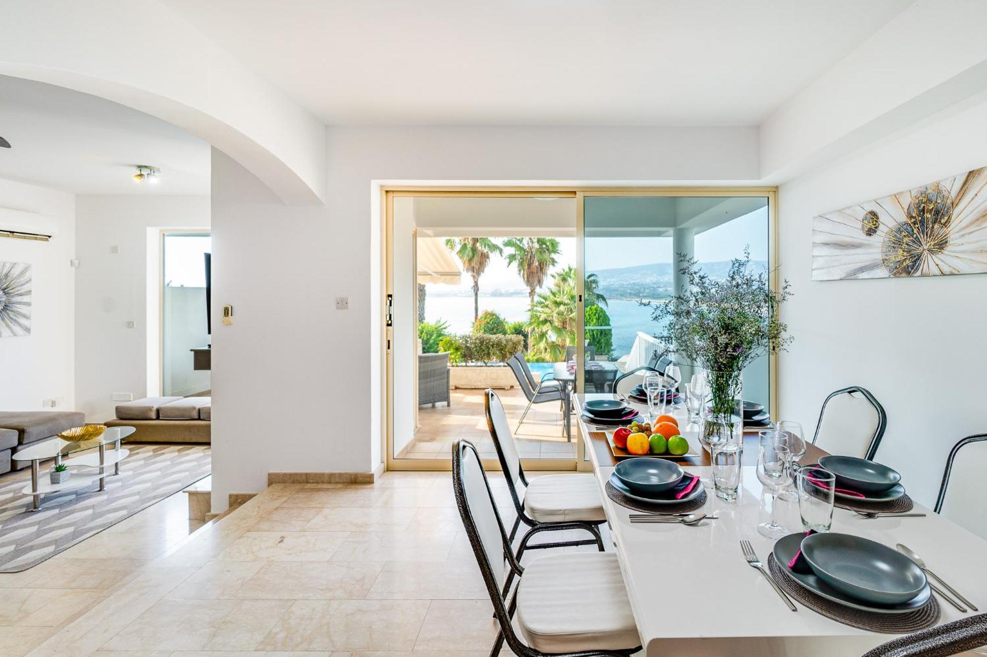 Beach Front Villa Mer Blu By Ezoria Villas Coral Bay Exterior foto
